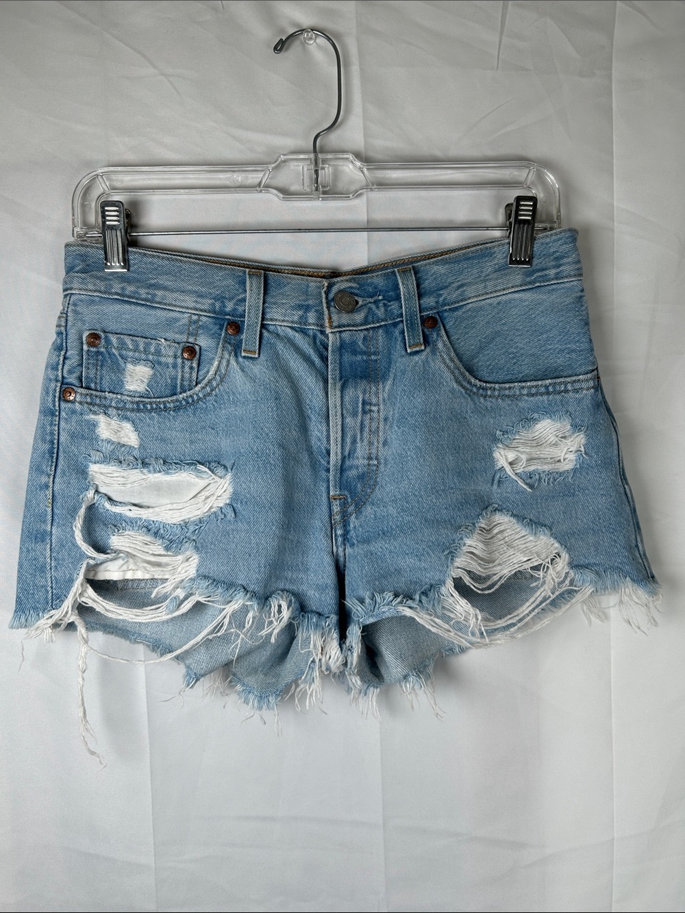 Levi’s 501 Women’s Cut Off Shorts Size 28 Blue Distressed Denim